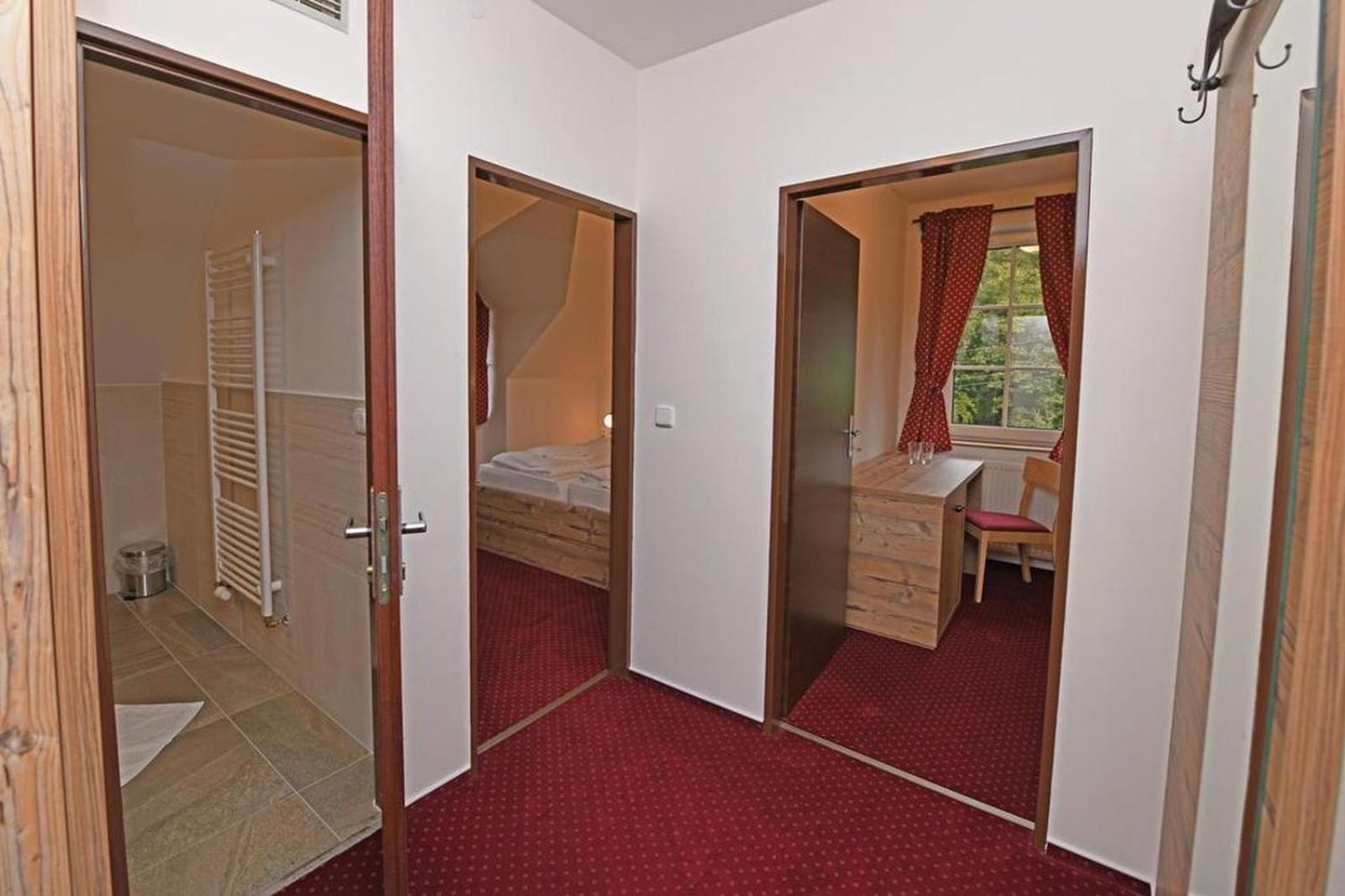 Hotel Konsel Ржички Экстерьер фото