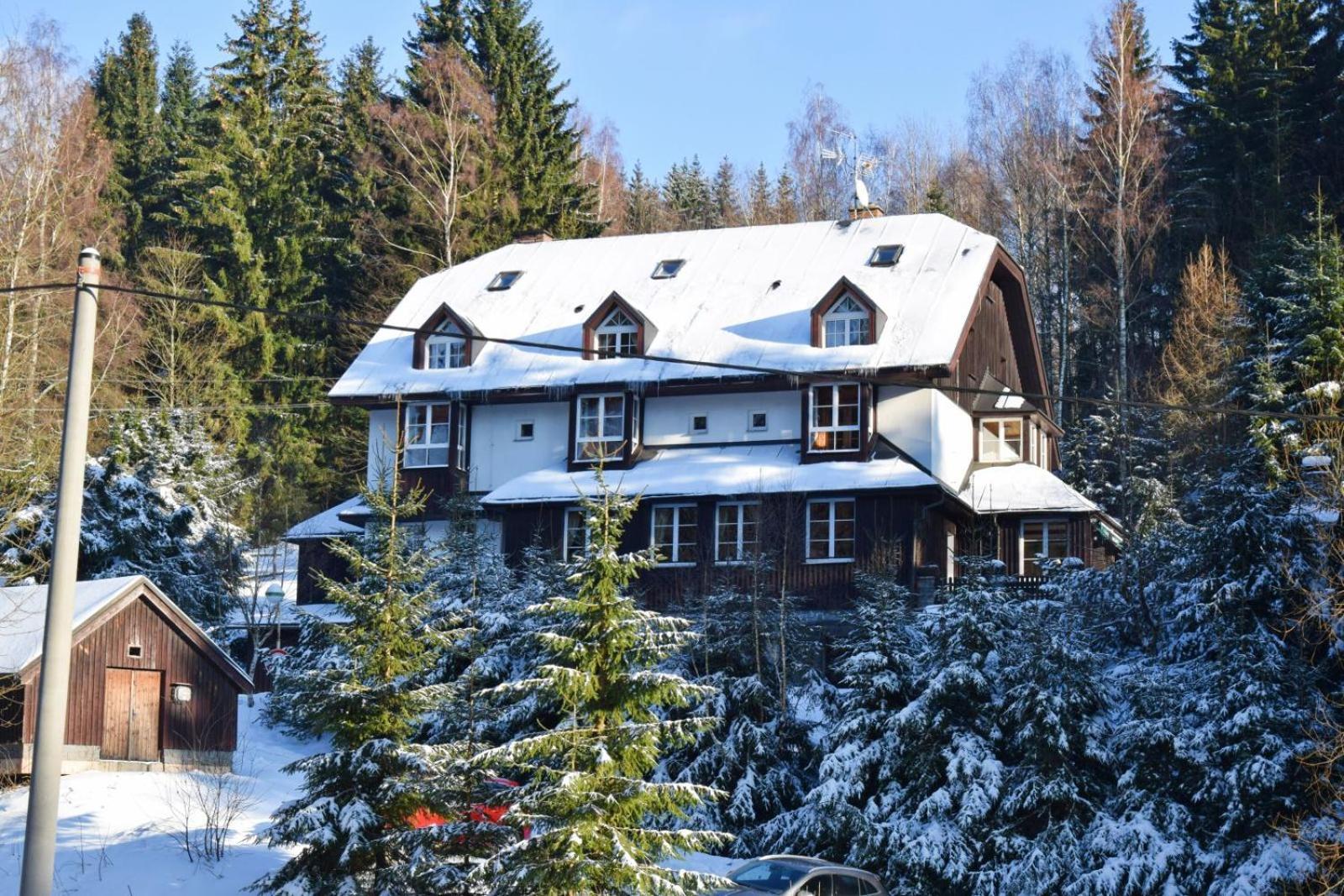 Hotel Konsel Ржички Экстерьер фото