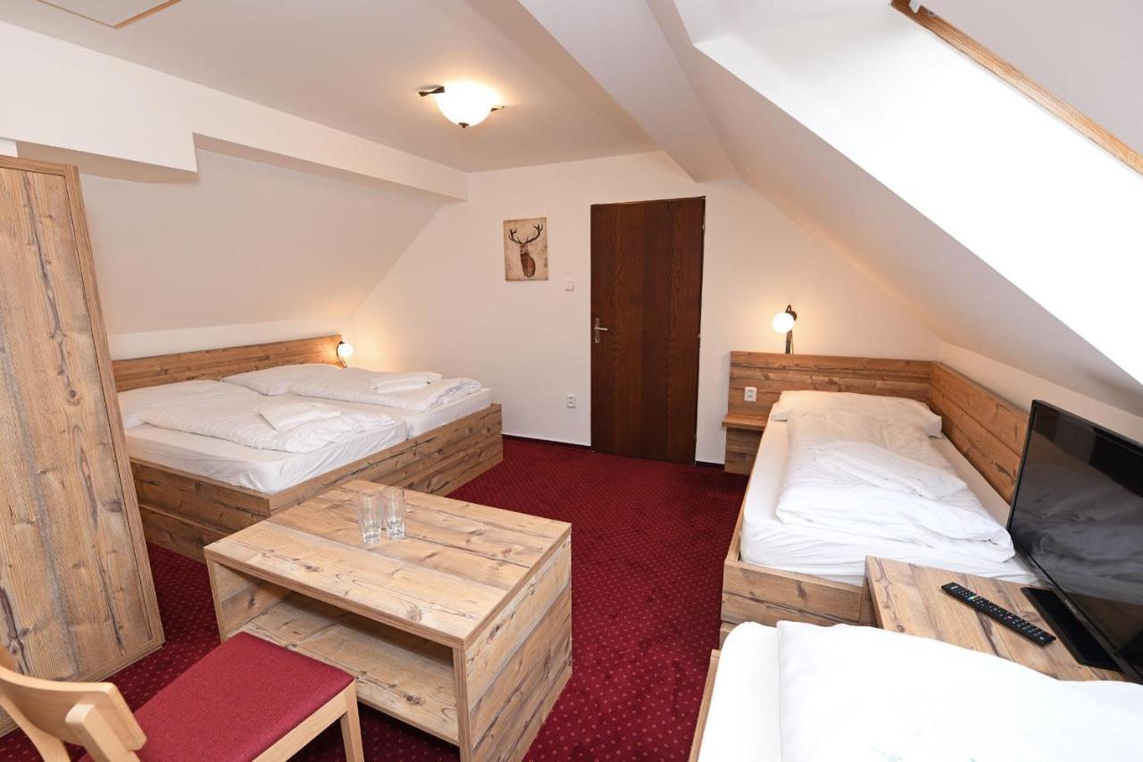 Hotel Konsel Ржички Экстерьер фото